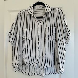 Button down, high-low top